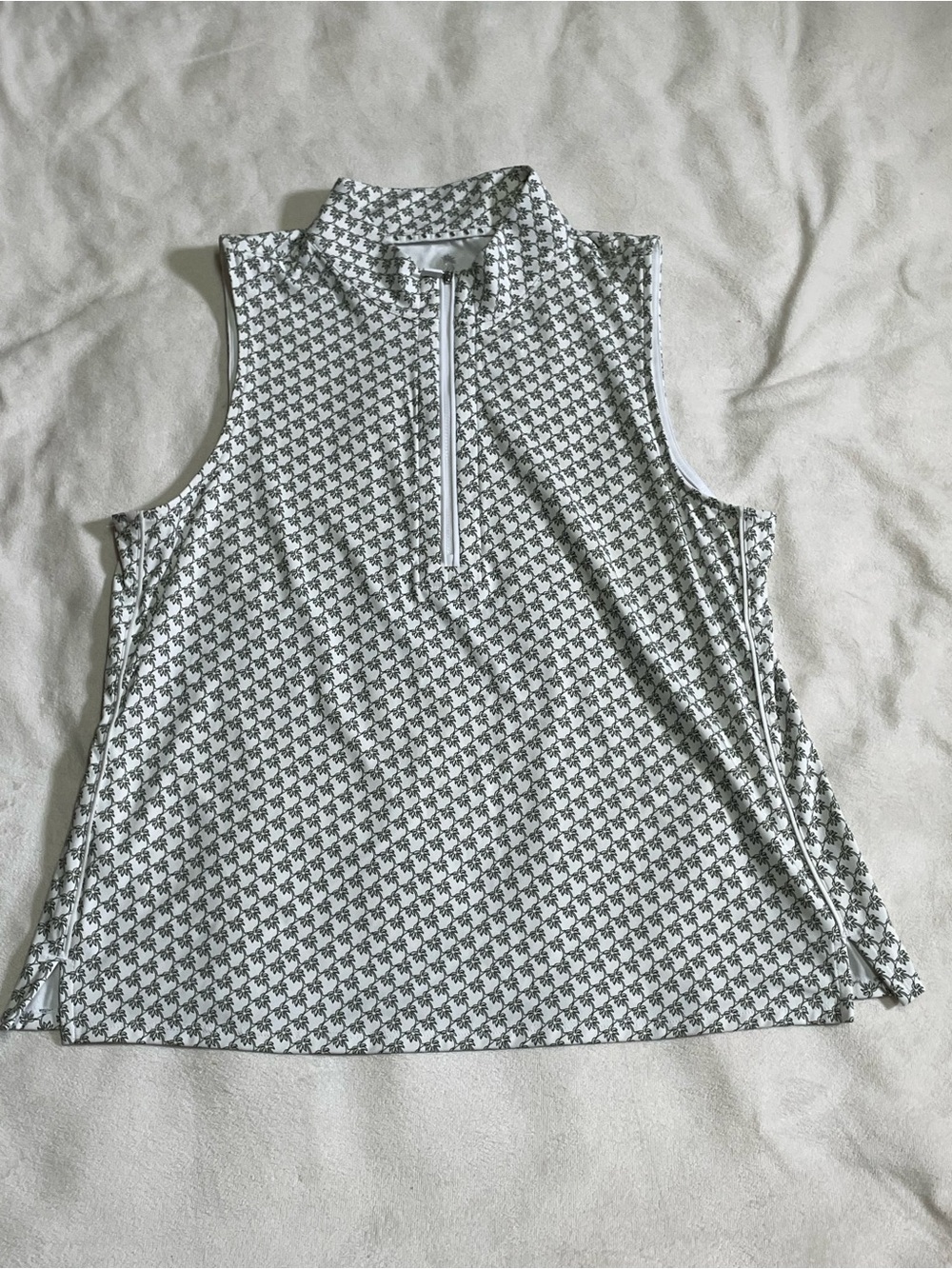 Tommy Bahama Tank Large